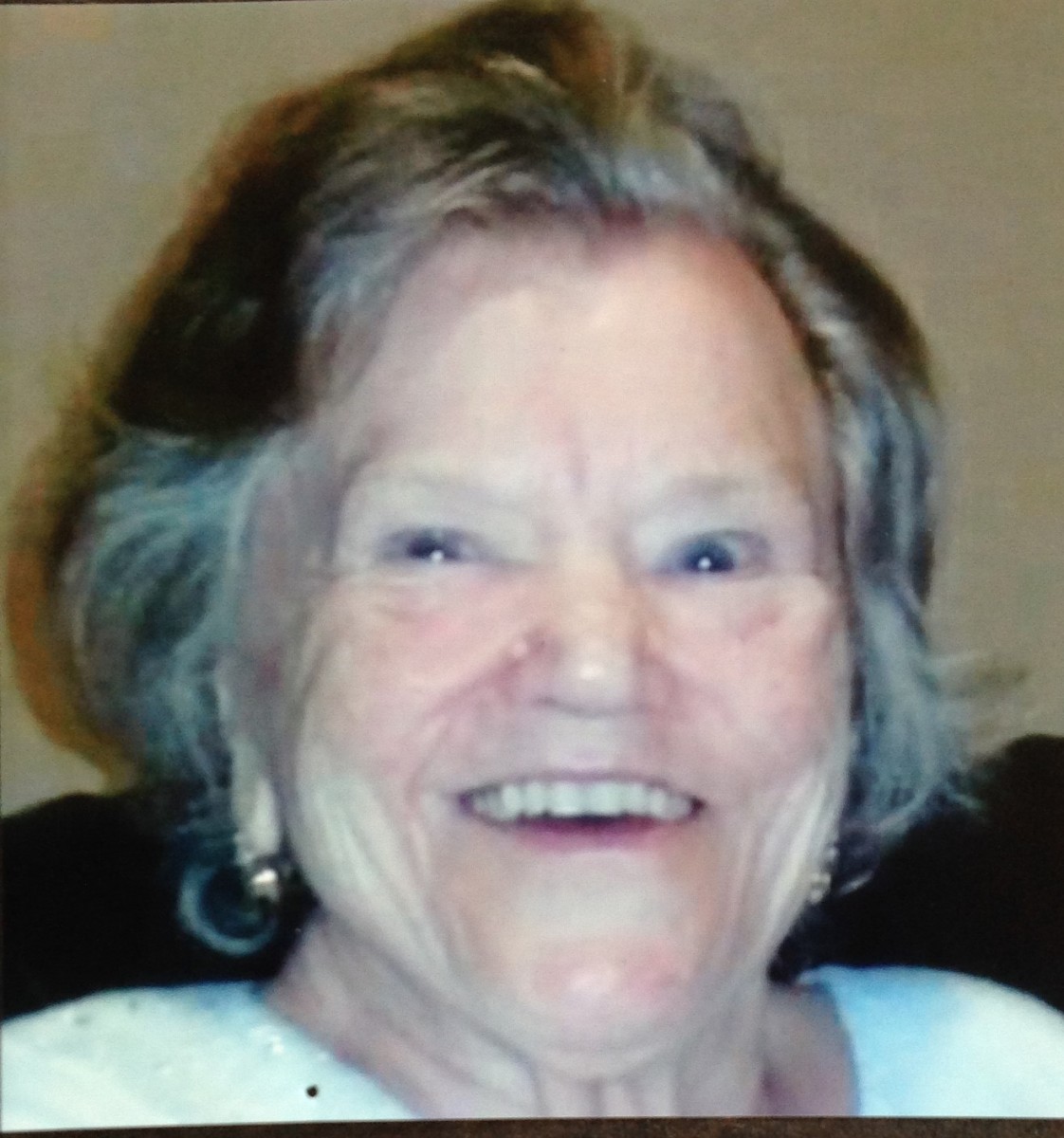 Magdolna "Magda" Szlovicsak