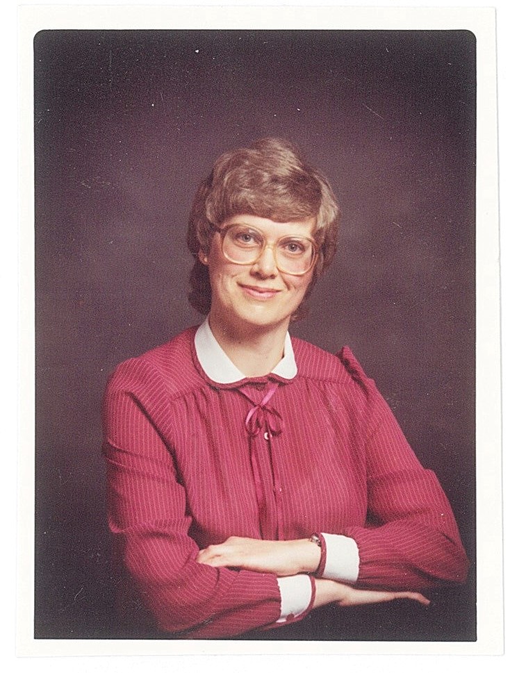 Nellie "Carolyn" Carolina Nierop